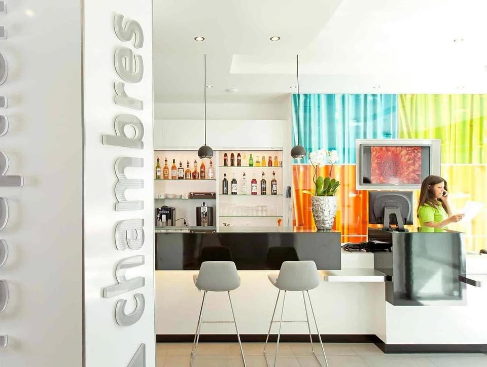 Bar/lounge