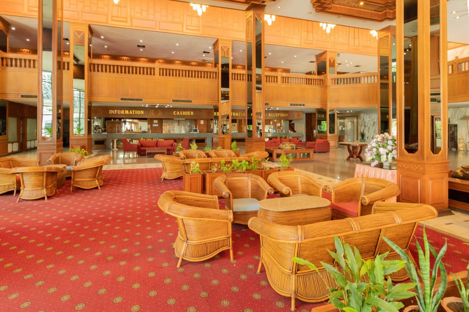 Royal Twins Hotel Hotel in Pattaya City