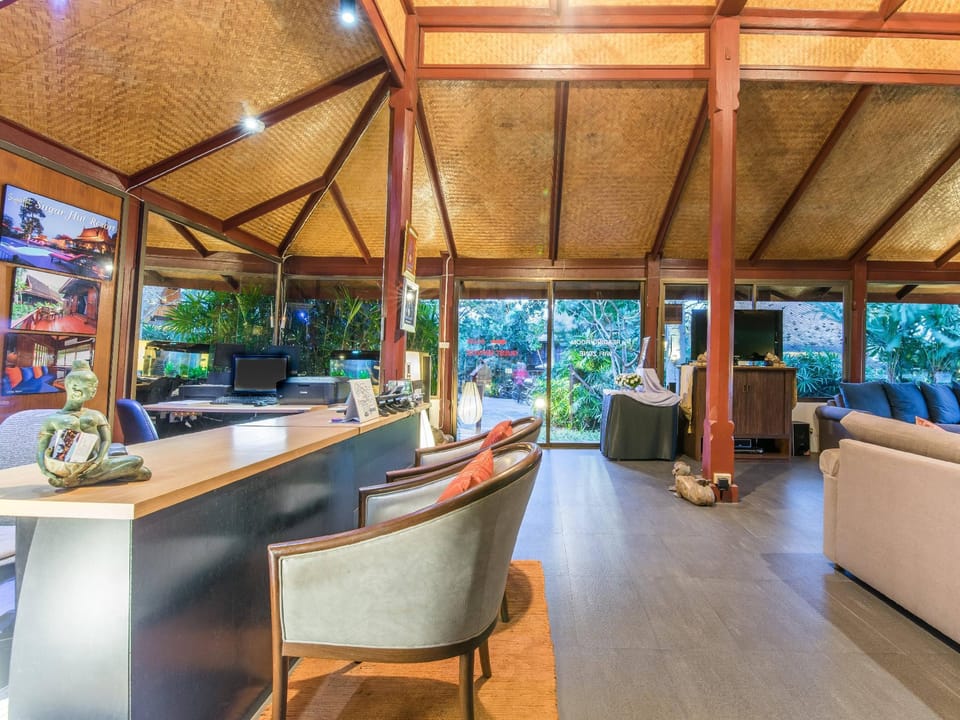 Sugar Hut Hotel Resort in Pattaya City