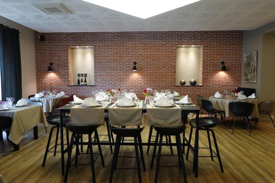 Hotel Restaurant de la Poste Hotel in Auvergne-Rhône-Alpes