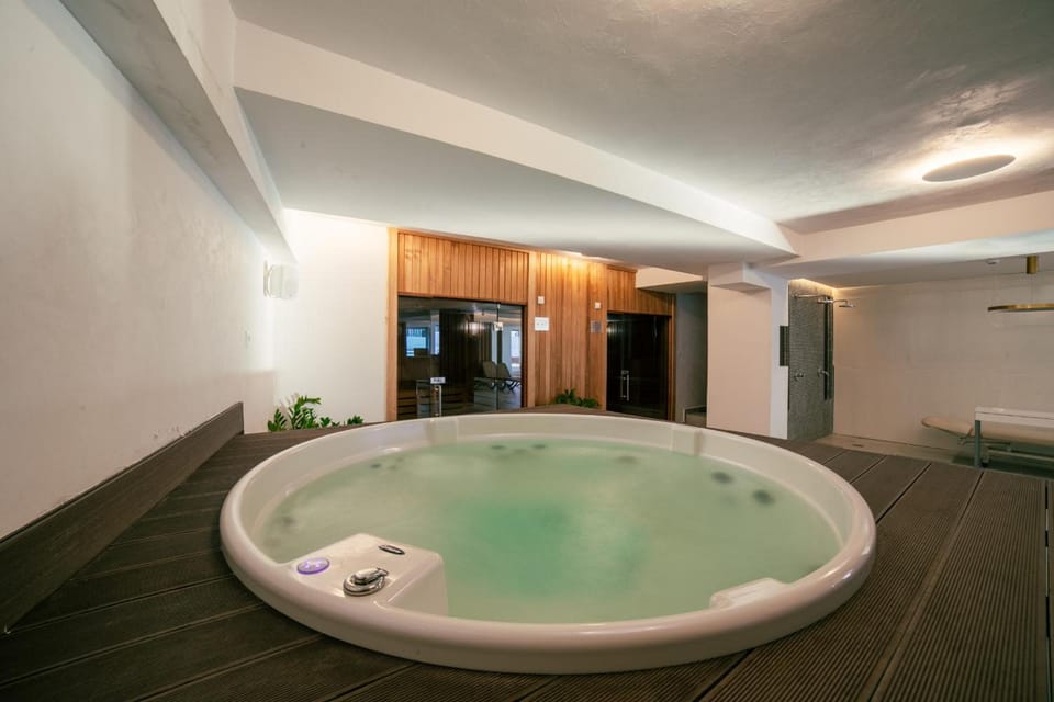 Hot tub