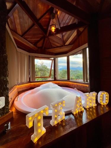 Chale Encanto da Natureza Lodge in Visconde de Mauá