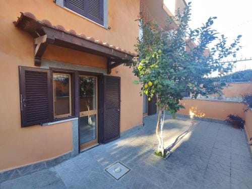 Domus Laurenza Hotel in Rome