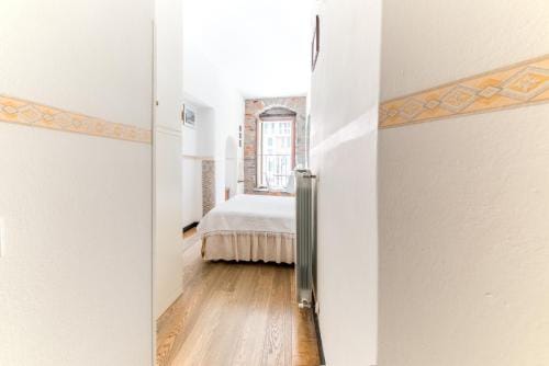 The Vernazza Main Plaza - Rooms & Suites Hotel in Vernazza