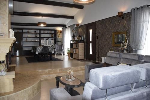 Mas bellevue Hotel in Tarascon