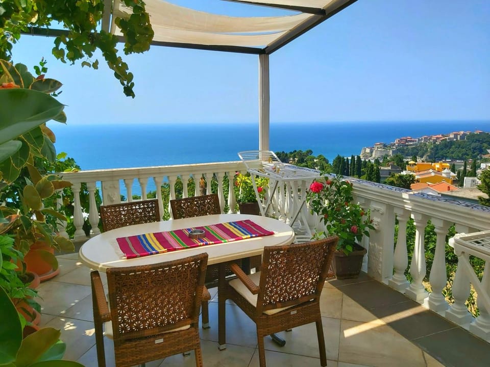 Sun Apartments Hotel in Ulcinj