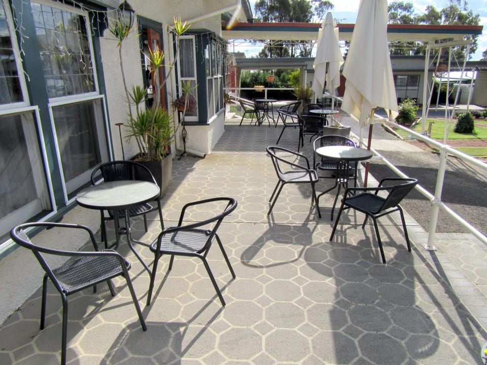 The Highlander Motel - 24HR Check In Motel in Victoria