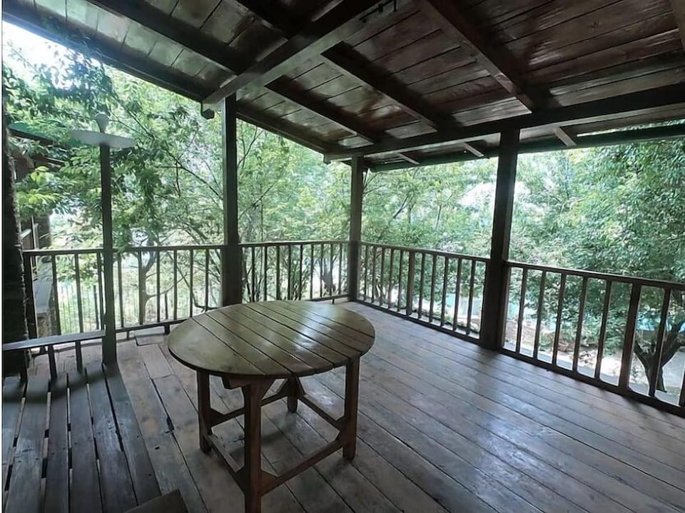 Tiaraa Monolith Lake Resort  Hotel in Uttarakhand