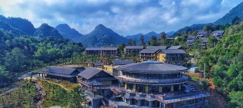 Narada Resort & Spa Cifu Lake Hotel in China