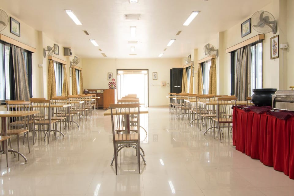 Shantiniketan - Ramoji Film City Hotel in Telangana