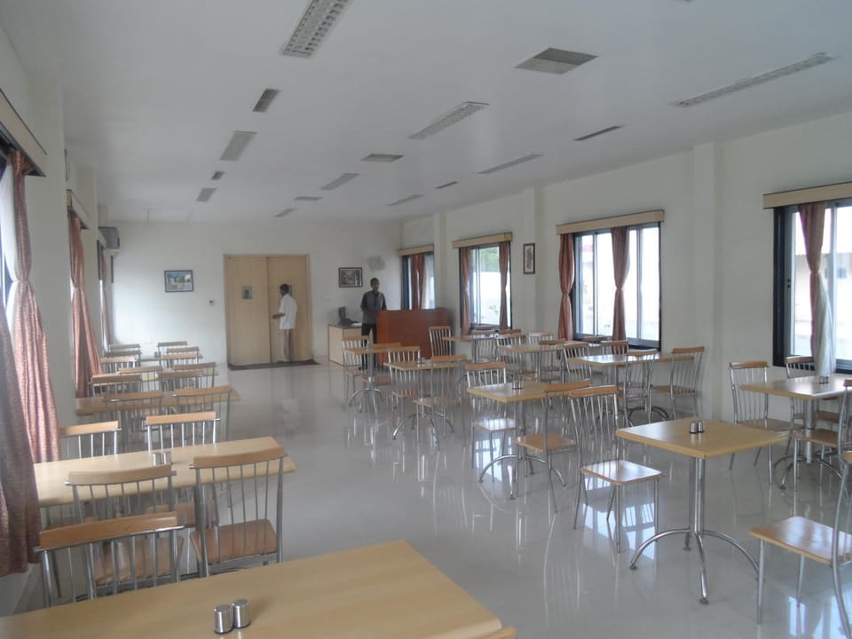 Shantiniketan - Ramoji Film City Hotel in Telangana