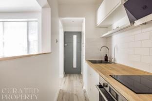 Light-filled Studio with AC - Earl s Court Hotel in City of Westminster