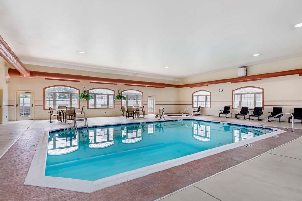 Best Western Plus Dutch Haus Inn and Suites Hotel in Ohio