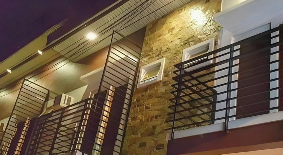 Livewire Planet Suites Hotel in Davao Region