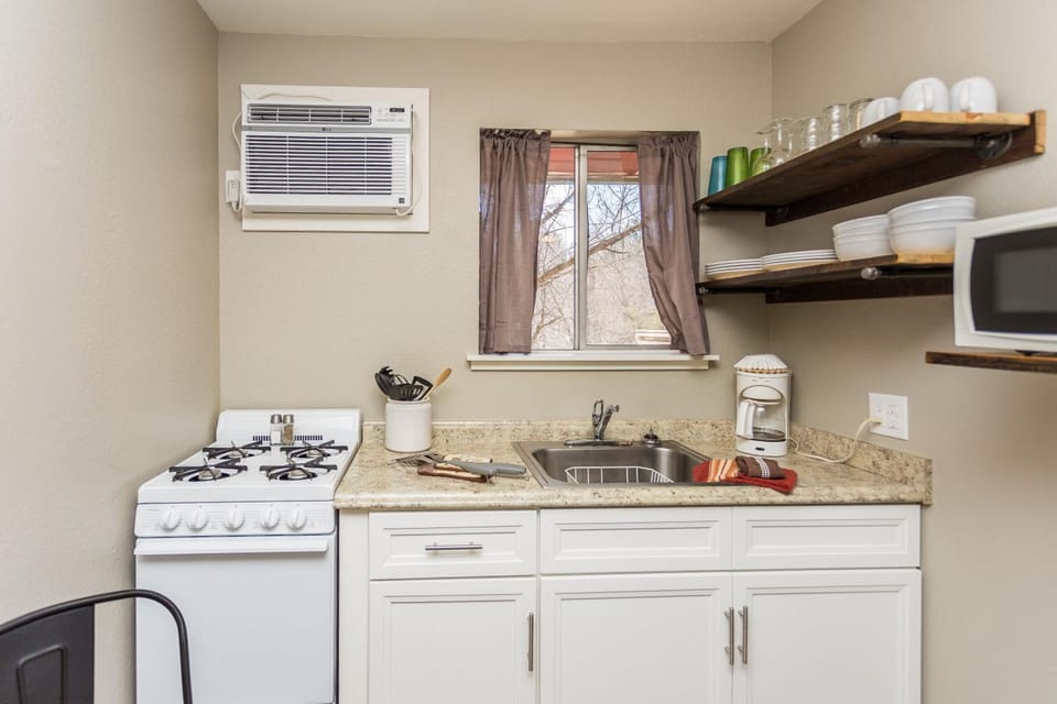 Apple Creek Cottages Lodge in Prescott