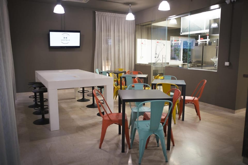 Shared lounge/TV area