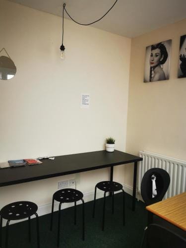 Botanic Avenue Hostel less than a mile from the City Centre Hostel in Belfast
