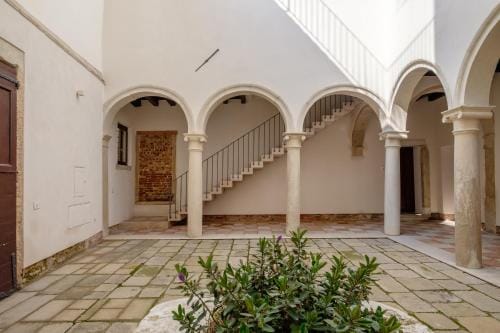 Ca' Garzoni Moro Murano Hotel in San Marco