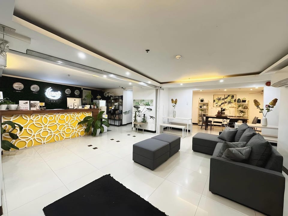 Nest Fort BGC Hotel in Makati