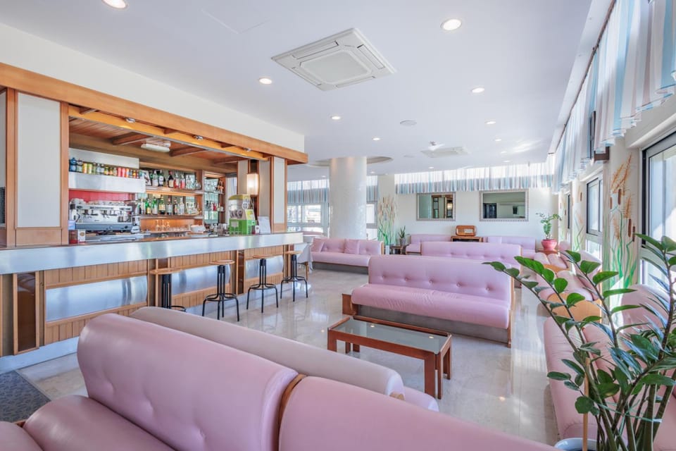 Bar/lounge