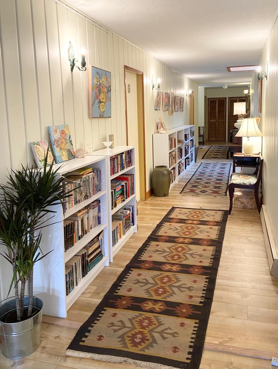 Wisteria Guest House Hotel in Salt Spring Island