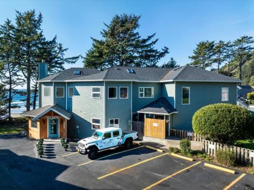 Tyee Lodge Bed And Breakfast Hotel in Newport