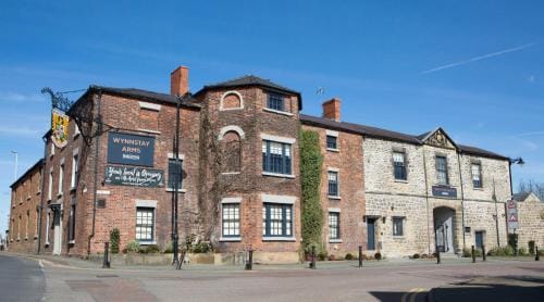 Wynnstay Arms, Ruabon, Wrexham Inn in Wales