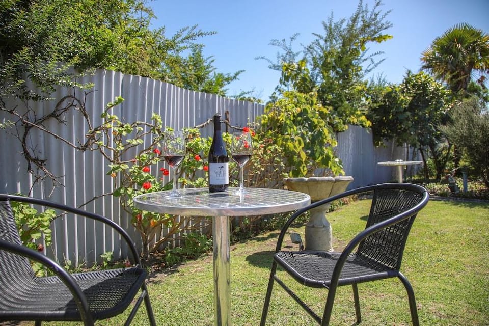 BKs Palm Court Motor Lodge Motel in Gisborne