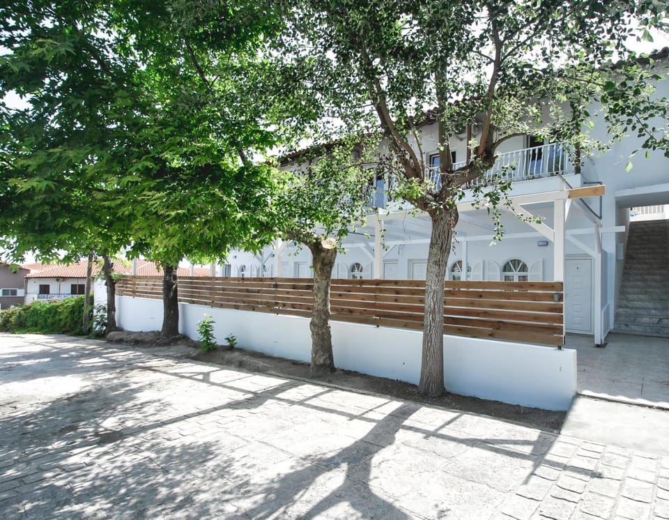 Imeres Studios & Apartments Apartment hotel in Halkidiki