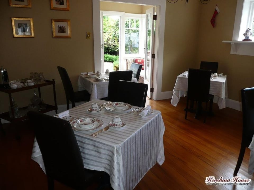Kershaw House Boutique Accommodation Hotel in Tasman District, Tasman, New Zealand