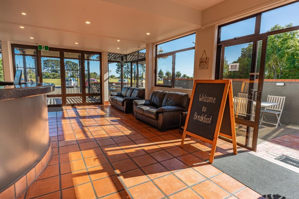 The Beachcomber Hotel Hotel in Nelson