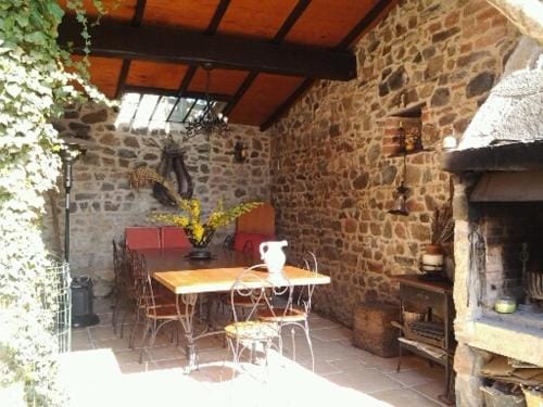 Le Clos du Merle Hotel in Auvergne-Rhône-Alpes