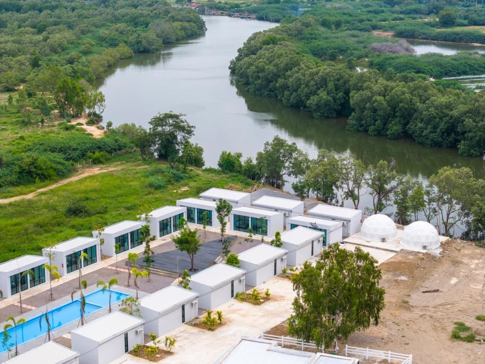 Pran Riverside Hotel in Hua Hin District