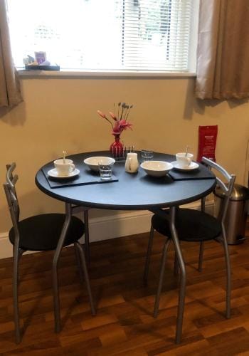 Roger Ground Guest House - with Onsite Car Parking Hotel in Windermere