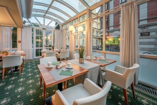 Hotel Neue Post I self check-in Hotel in Innsbruck