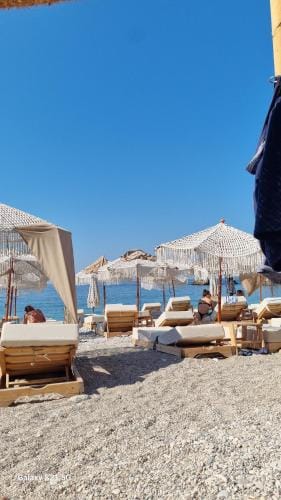 Apartmani Sutomore Tri Palme Hotel in Montenegro