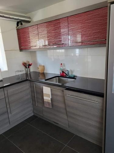 Apartmani Sutomore Tri Palme Hotel in Montenegro