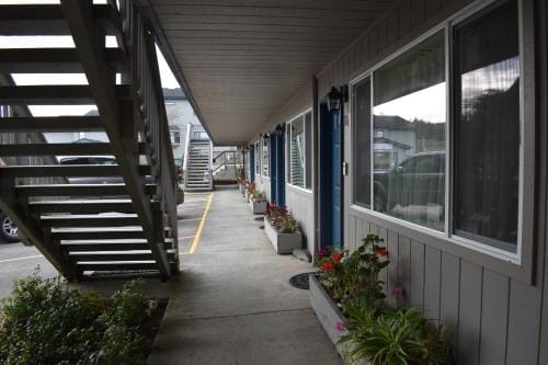 Lighthouse Cove Inn Hotel in Oregon
