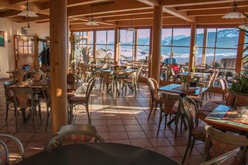 Almcafe Schnakenhohe Hotel in Tyrol