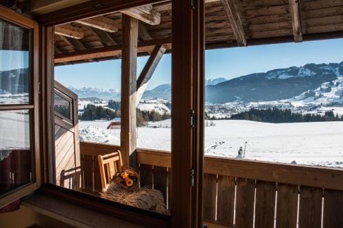Almcafe Schnakenhohe Hotel in Tyrol