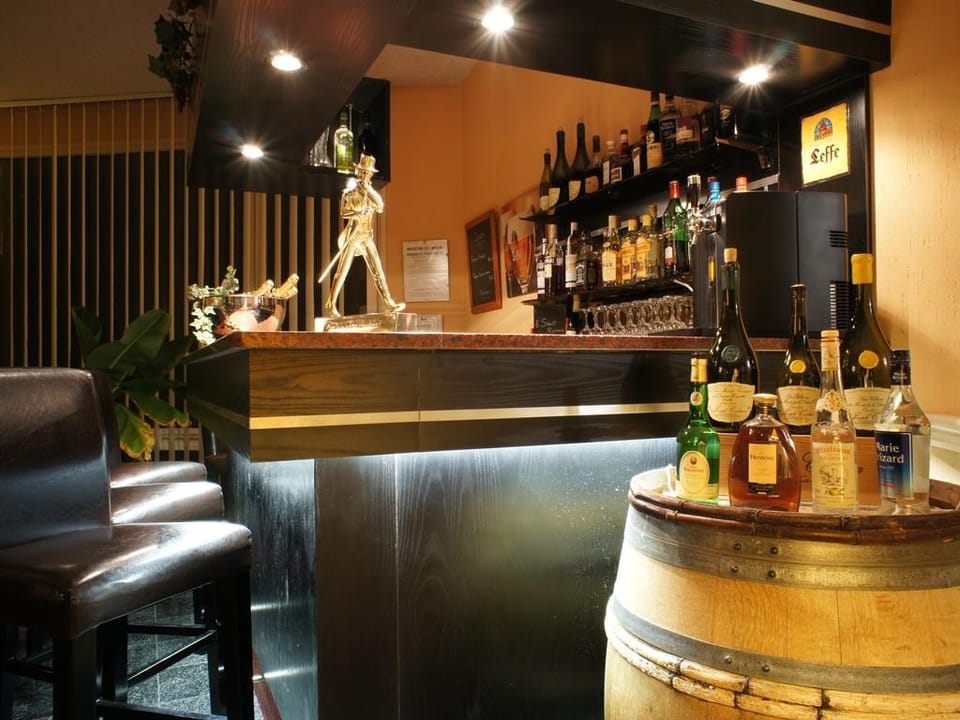 Inter-Hotel Beaune La Closerie Hotel in Beaune