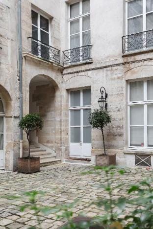 Adresse Prestigieuse: Appartement Luxueux Marais Hotel in Paris