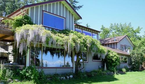 The Bluff on Whidbey Hotel in Whidbey Island