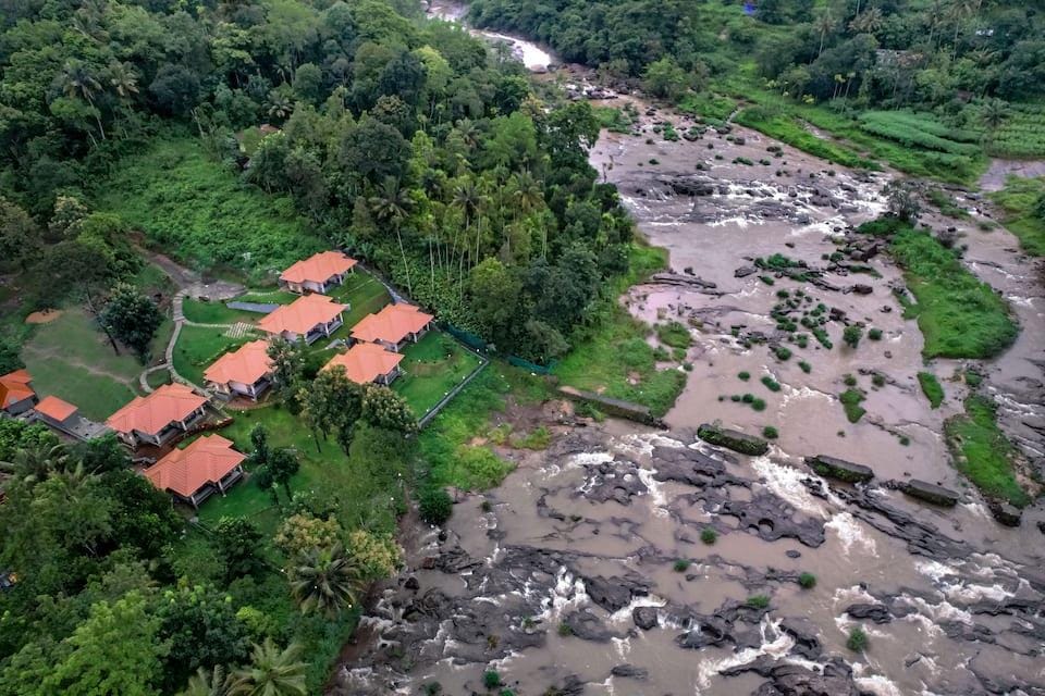 Riverdale Resort Hotel in Kerala