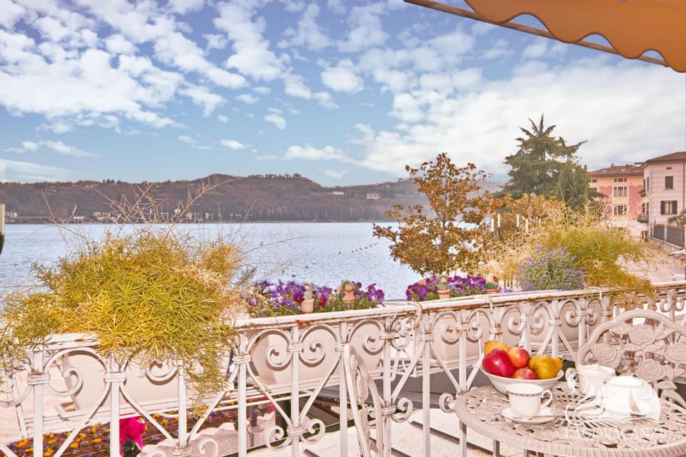 Romantic Benaco Salo Hotel in Salo