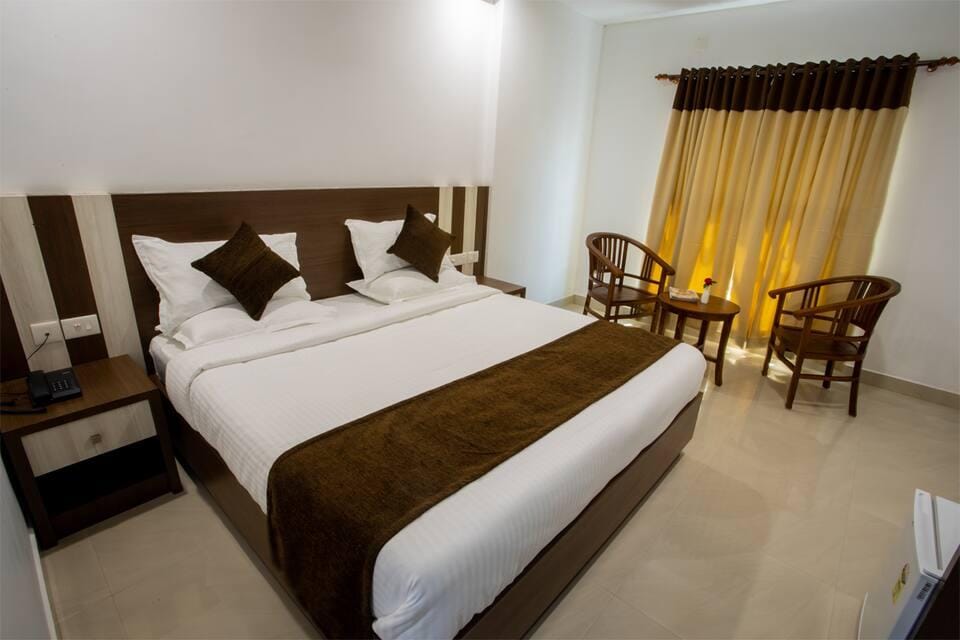 Lilly Ribera Residency Hotel in Kumarakom