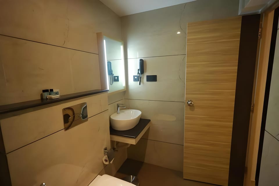 Goodland Elegance Hotel in Thiruvananthapuram