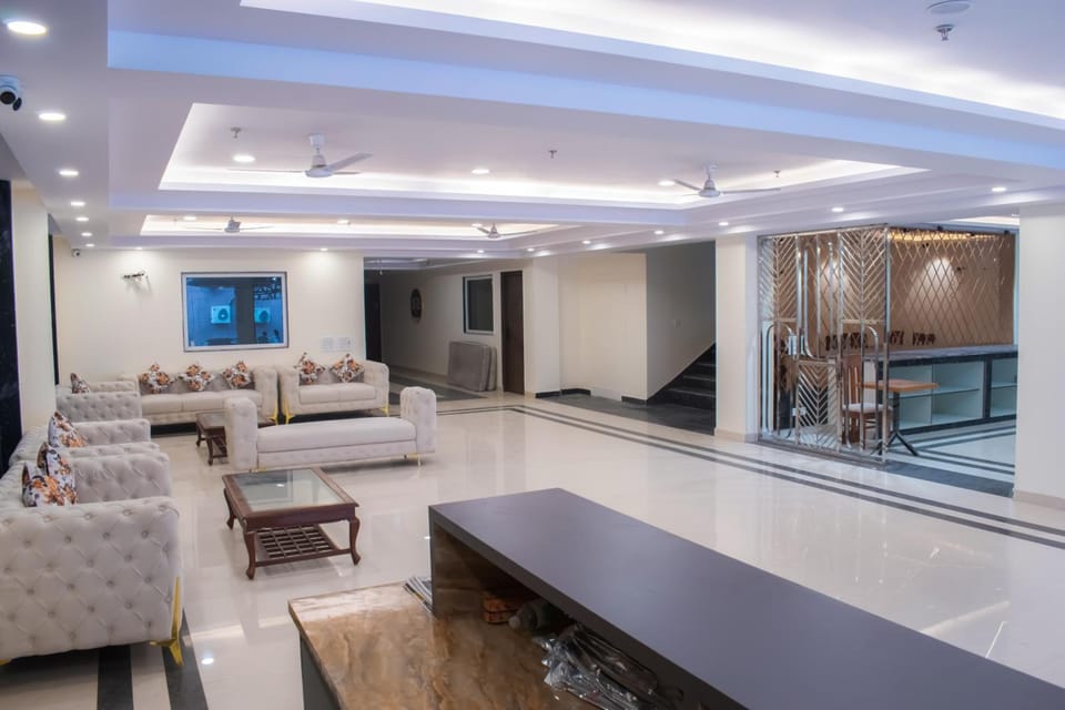 Hotel Yash Palace Near IGI Airport Hotel in New Delhi