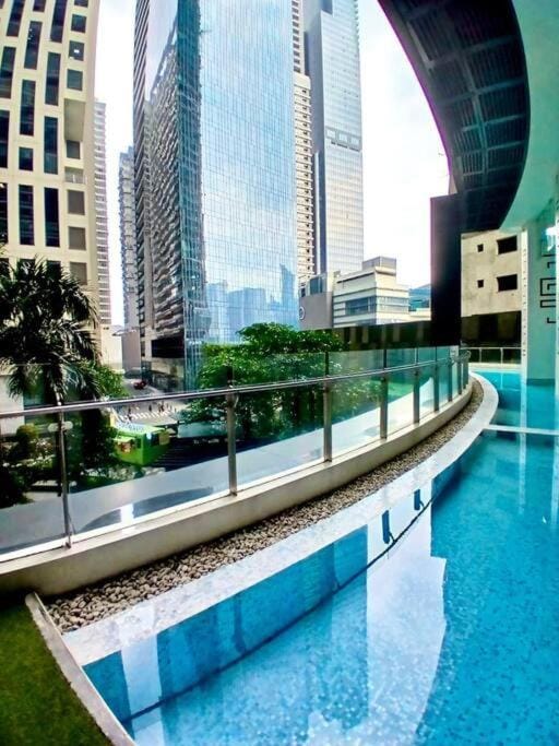 Milano Versace Suites Apartment hotel in Makati