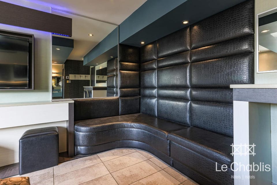Hotel Le Chablis Cadillac Motel in Laval